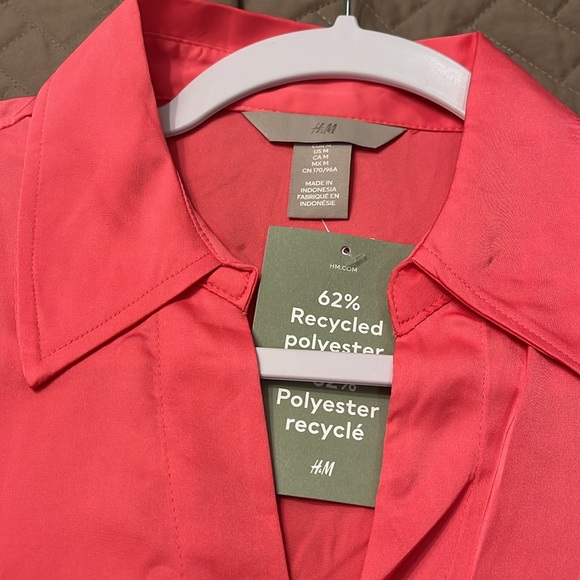 H&M Pink V-neck Blouse/NWT/M - Picture 8 of 13